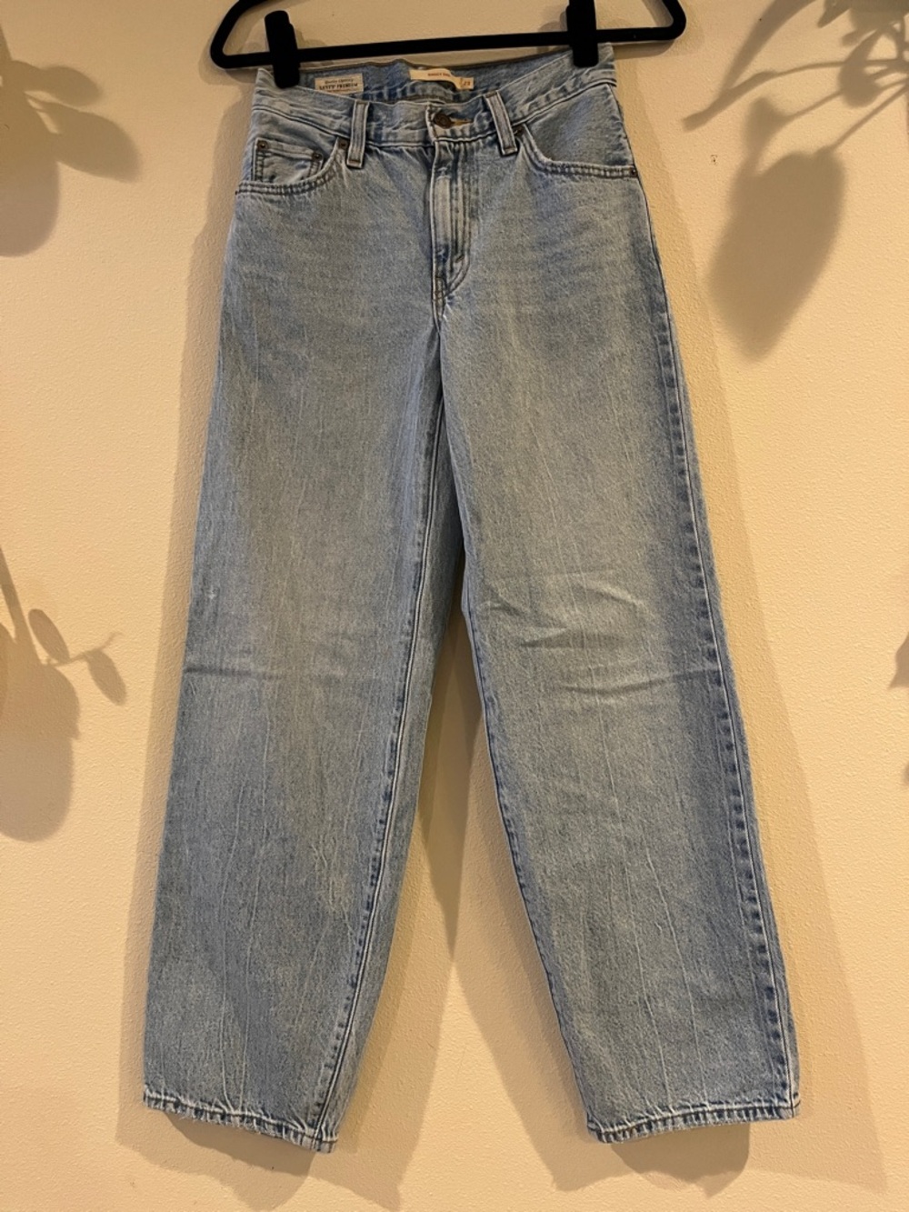 Levi's Light Blue Wide Leg Jeans - Picture 2 of 7